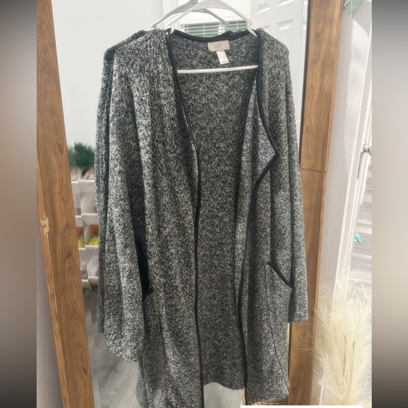 LOFT Cardigan - Picture 3 of 3